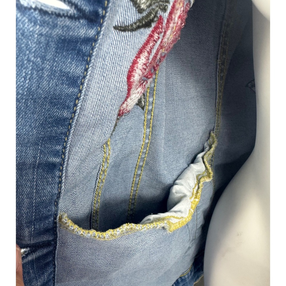 LuLaRoe Denim Jacket Womens M Blue Red Rose Floral Embroidered Stretch Jean Coat - Picture 4 of 10